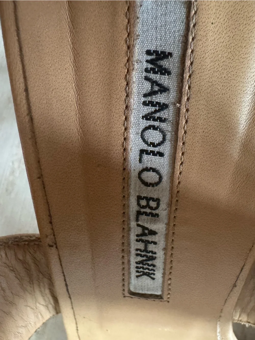 Manolo Blahnik Beige Loyal Calf Dune Heels Sandals 40